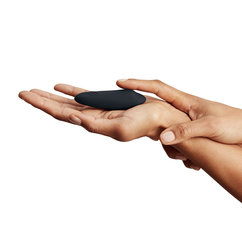 We-Vibe Moxie+ Wearable Clitoral Vibrator Satin Black